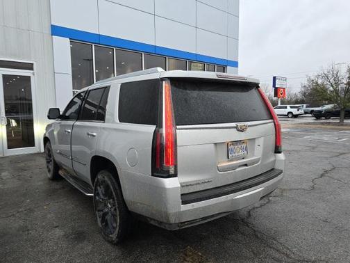 2016 Cadillac Escalade Luxury