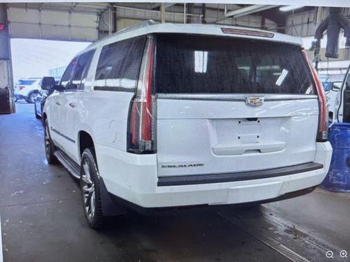 2017 Cadillac Escalade ESV Premium Luxury