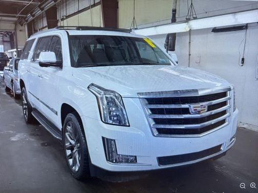 2017 Cadillac Escalade ESV Premium Luxury