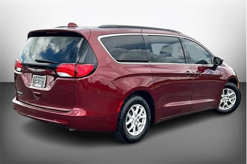 2020 Chrysler Voyager LXI