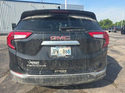 Ebony Twilight Metallic 2023 GMC Terrain SLT