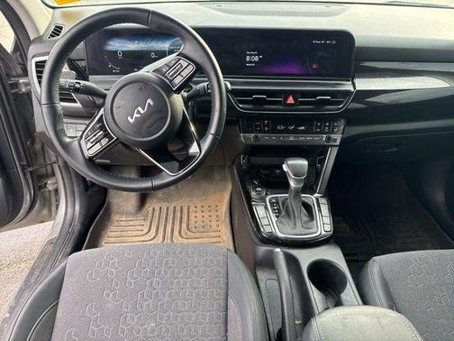 Steel Gray 2024 Kia Seltos S