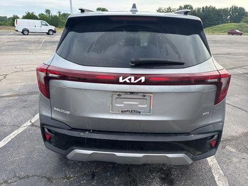 Steel Gray 2024 Kia Seltos S