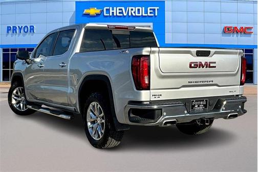 2022 GMC Sierra 1500 SLT