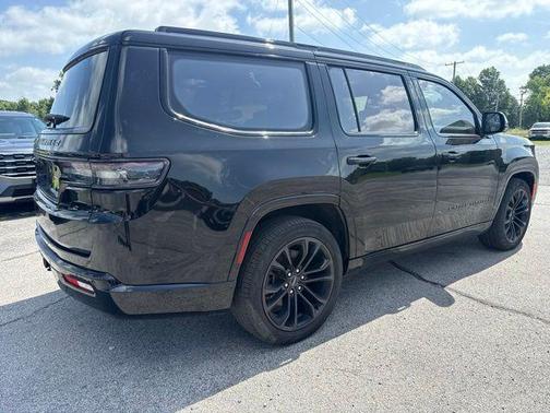 Diamond Black Crystal Pearlcoat 2023 Jeep Grand Wagoneer Series III Obsidian 4x4