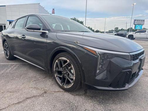 Interstellar Gray 2025 Kia K4 GT-Line