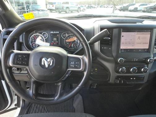 2022 RAM 2500 Tradesman Crew Cab 4x4 6'4' Box