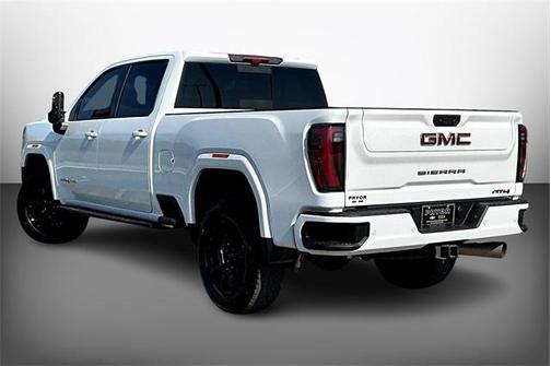 2024 GMC Sierra 2500 AT4