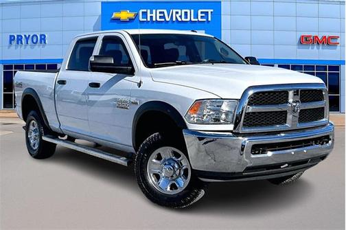 2017 RAM 2500 Tradesman Crew Cab 4x4 6'4' Box