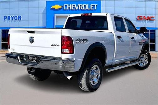 2017 RAM 2500 Tradesman Crew Cab 4x4 6'4' Box