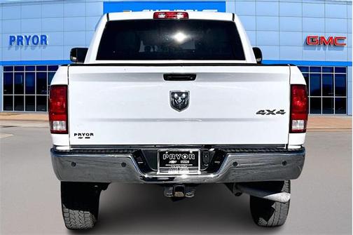 2017 RAM 2500 Tradesman Crew Cab 4x4 6'4' Box
