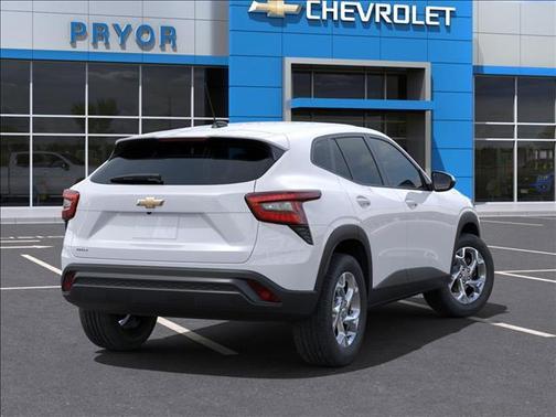 2025 Chevrolet Trax LS