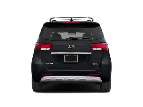 Bright Silver Metallic 2016 Kia Sedona SX