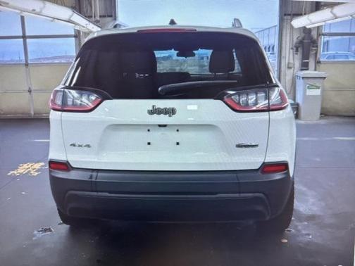 2020 Jeep Cherokee Latitude