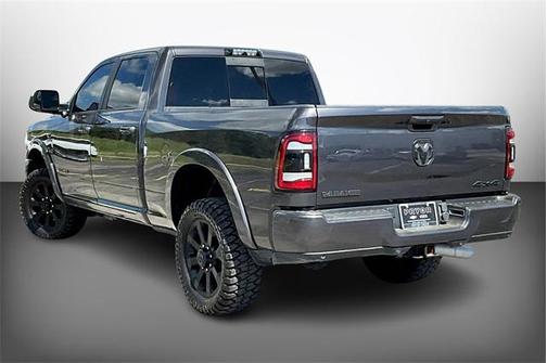 2022 RAM 2500 Laramie Crew Cab 4x4 6'4' Box