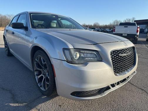 2020 Chrysler 300 Touring