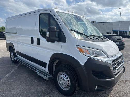 Bright White Clearcoat 2025 RAM ProMaster 2500 Tradesman