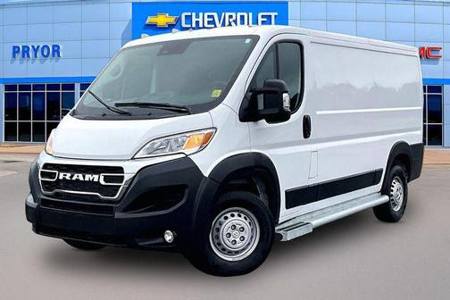 Bright White Clearcoat 2025 RAM ProMaster 2500 Tradesman