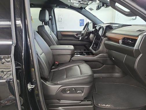 Onyx Black 2025 GMC Yukon XL Denali