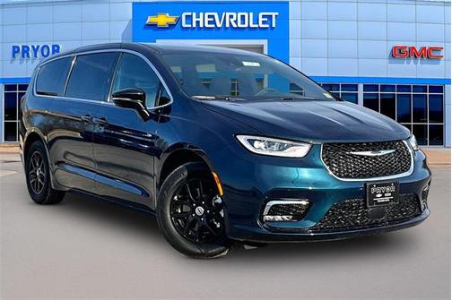 2025 Chrysler Pacifica L