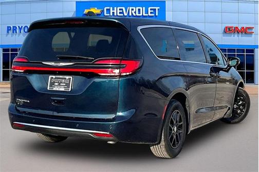 2025 Chrysler Pacifica L