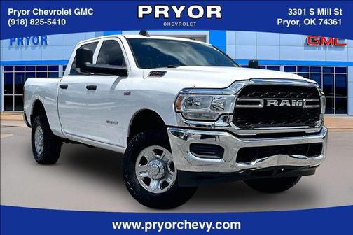 Bright White Clearcoat 2021 RAM 2500 Tradesman Crew Cab 4x4 6'4' Box