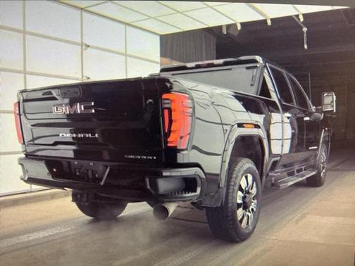 2025 GMC Sierra 2500 Denali