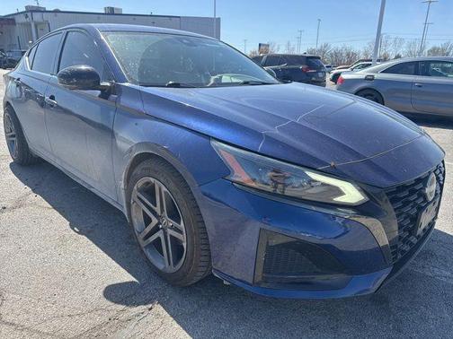 2023 Nissan Altima SR VC-Turbo FWD