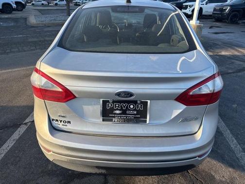2017 Ford Fiesta SE