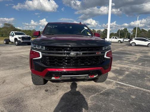2022 Chevrolet Suburban 4WD Z71