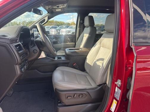 2022 Chevrolet Suburban 4WD Z71