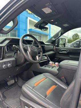 2024 GMC Sierra 2500 AT4