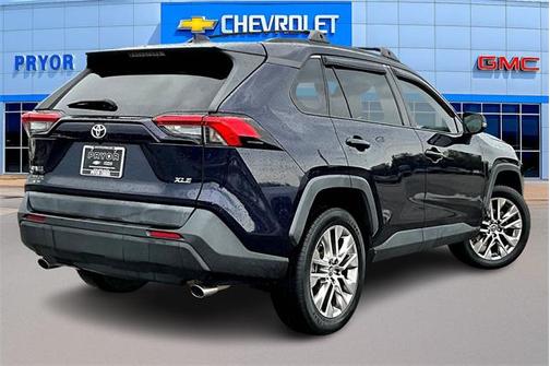 2020 Toyota RAV4 XLE Premium