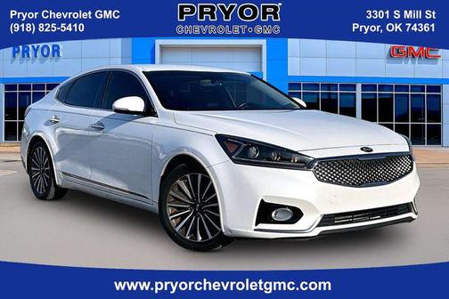 2017 Kia Cadenza Premium