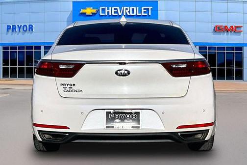 2017 Kia Cadenza Premium