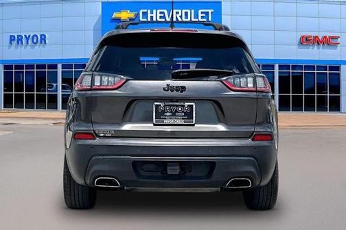 Granite Crystal Metallic Clearcoat 2019 Jeep Cherokee Altitude