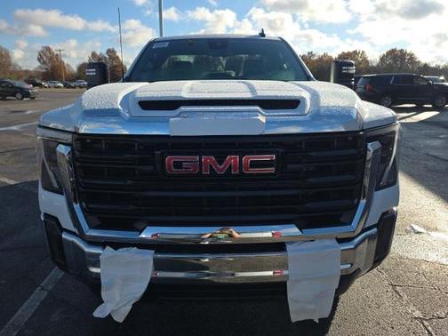 2026 GMC Sierra 2500 Base