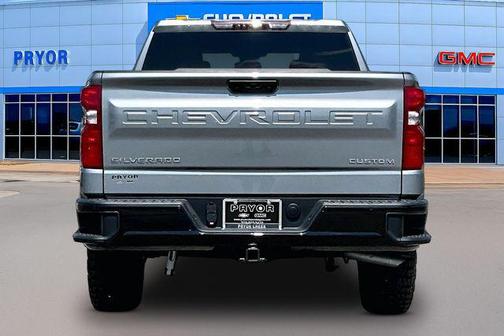 Sterling Gray Metallic 2026 Chevrolet Silverado 1500 Custom Trail Boss