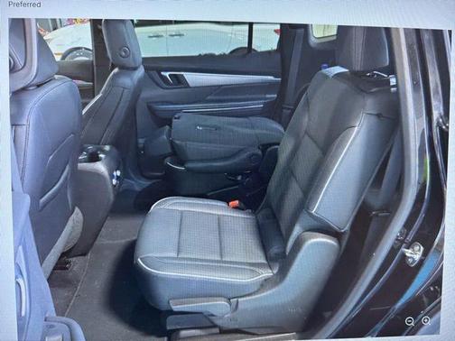 2025 Buick Enclave Preferred FWD