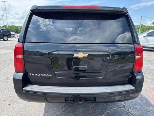 Black 2018 Chevrolet Suburban LT