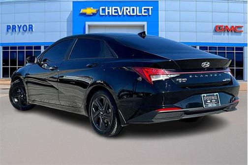 2022 Hyundai ELANTRA HEV Blue