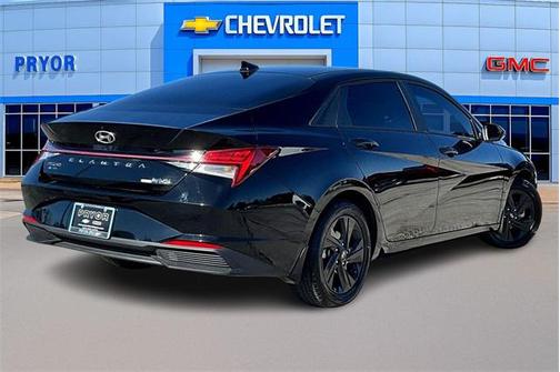 2022 Hyundai ELANTRA HEV Blue