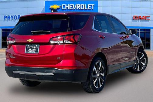 Radiant Red Tintcoat 2023 Chevrolet Equinox 1LT