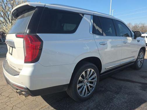 2023 GMC Yukon Denali