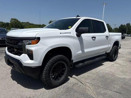 Summit White 2024 Chevrolet Silverado 1500 WT
