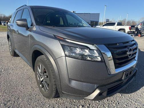 2024 Nissan Pathfinder SV 4WD