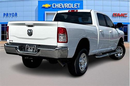 2022 RAM 2500 Big Horn Crew Cab 4x4 6'4' Box