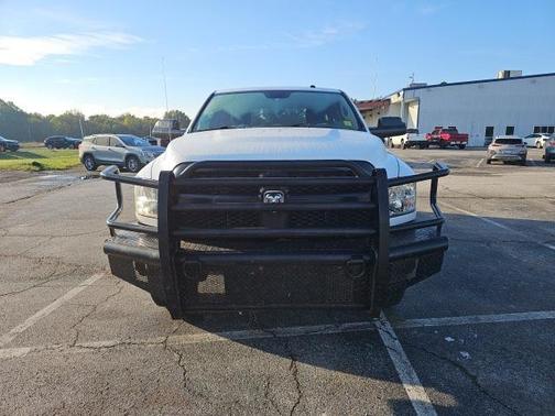 2017 RAM 2500 Tradesman Crew Cab 4x4 6'4' Box