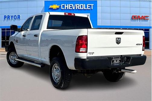 2017 RAM 2500 Tradesman Crew Cab 4x4 6'4' Box