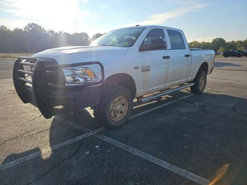 2017 RAM 2500 Tradesman Crew Cab 4x4 6'4' Box